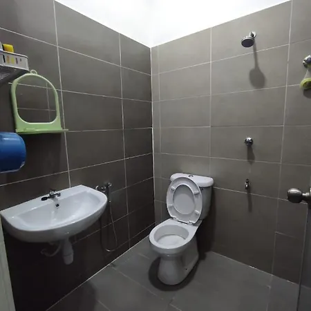 Bb D'Velodrom Homestay Dungun Exterior photo